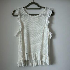 White knitted tank top with ruffles